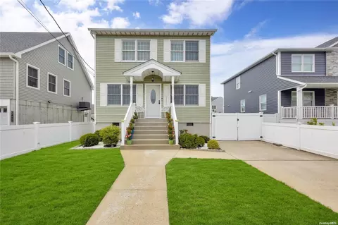 2459 Walters Ct, Bellmore, NY 11710