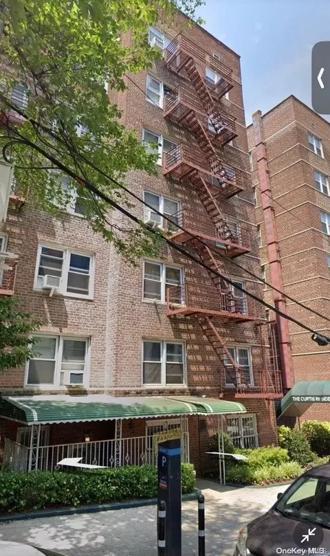 123-25 82nd Ave #5R, Kew Gardens, NY 11415
