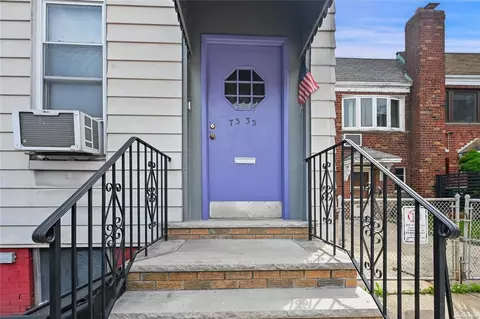 73-33 69th Pl, New York, NY 11385