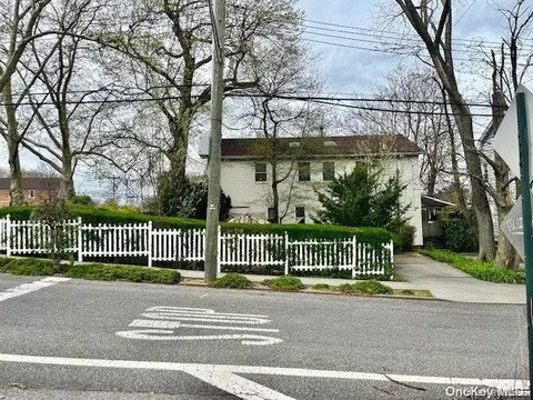 150-57 Bayside Ave, New York, NY 11354