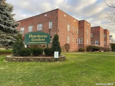 153 Smith #F3, Freeport, NY 11520