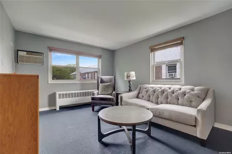 155-21 89th St #3, Howard Beach, NY 11414