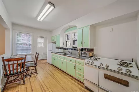 Kitchen - 60-14 60th Ave, New York, NY 11378 photo 2 of 3