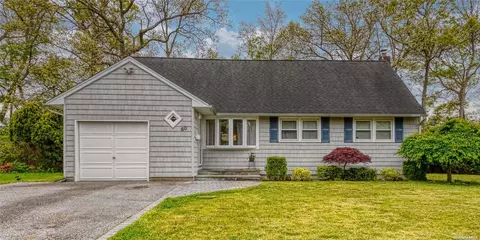 60 Magro Dr, North Babylon, NY 11703