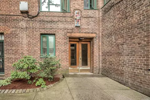 1579 Metropolitan Ave #3G, Bronx, NY 10462