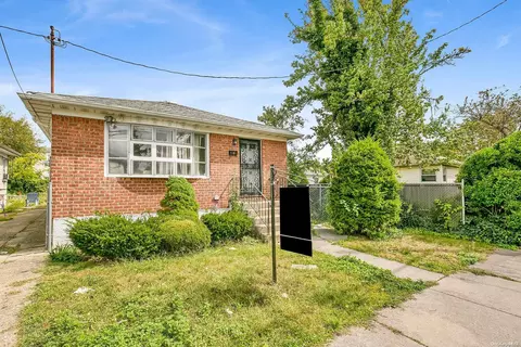 119-29 201st Pl, New York, NY 11412