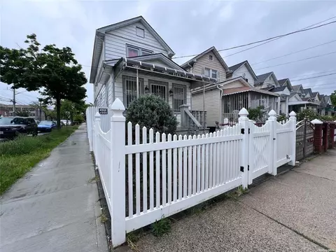146-20 123rd Ave, New York, NY 11436