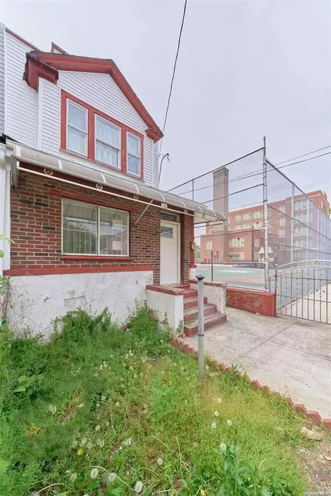 380 E 48th St, Brooklyn, NY 11203
