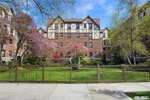160-15 Powells Cove Blvd #C3, New York, NY 11357