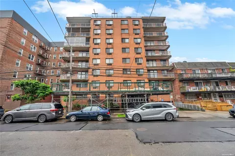 144-28 Barclay Ave #4C, Flushing, NY 11355