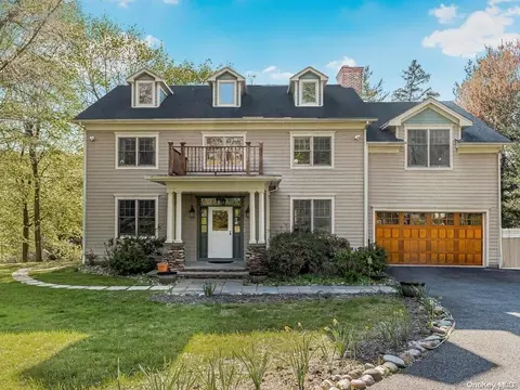 98 Mohican Park Ave, Greenburgh, NY 10522