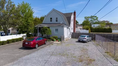 950 Stewart Ave, Bethpage, NY 11714