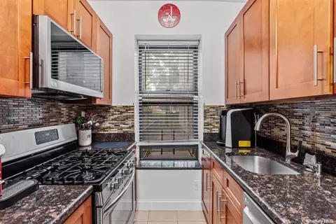 83-84 116th St #1B, New York, NY 11418