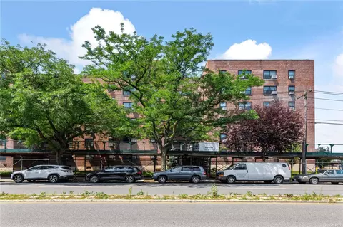 73-50 Bell Blvd #5G, New York, NY 11364