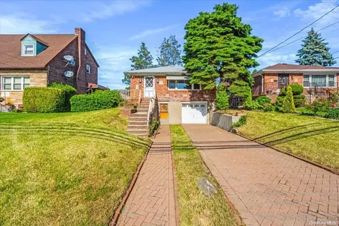 28-31 Bell Blvd, Bayside, NY 11360