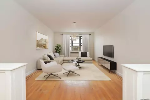69-10 Yellowstone Blvd #612, New York, NY 11375