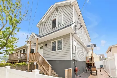14 Kirgan Ct, East Rockaway, NY 11518