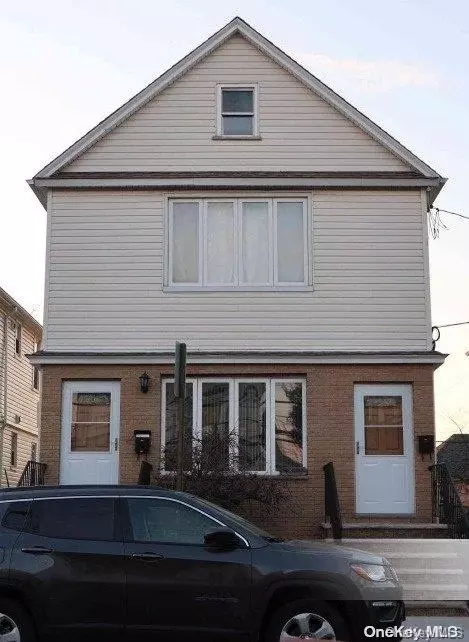 43-66 163rd St, New York, NY 11358