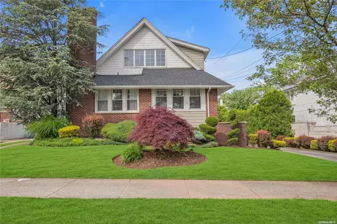 161 Armstrong Ave, Staten Island, NY 10308