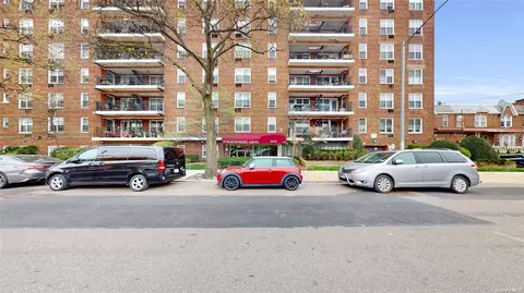 34-43 60 St #2B, New York, NY 11377