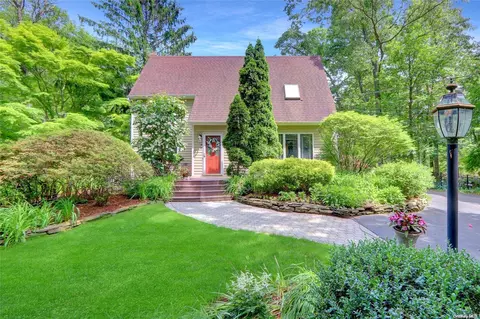 590 N Country Rd # A, Saint James, NY 11780