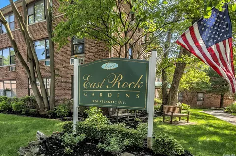320 Atlantic Ave #D15, East Rockaway, NY 11518