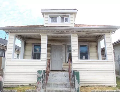 194 Beach 25th St, Far Rockaway, NY 11691