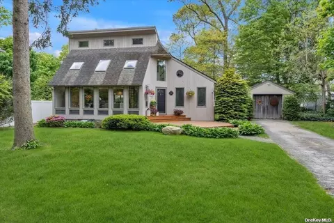30 Shagwong Dr, Sound Beach, NY 11789