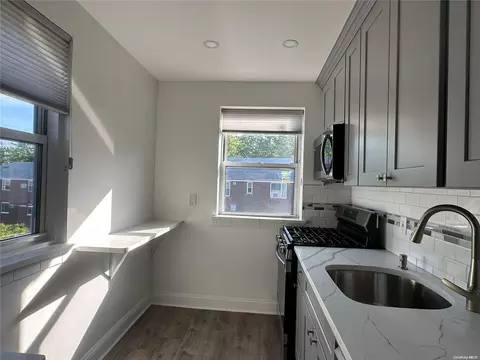 247-40 77 Cres #2, New York, NY 11426
