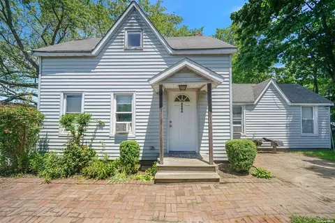 268 Montauk, Eastport, NY 11941