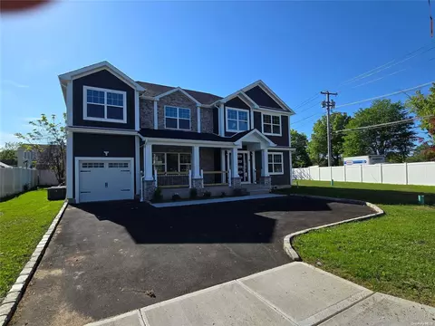 8 Kevin, Farmingdale, NY 11735