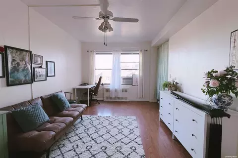 99-60 63rd Rd #9H, Rego Park, NY 11374