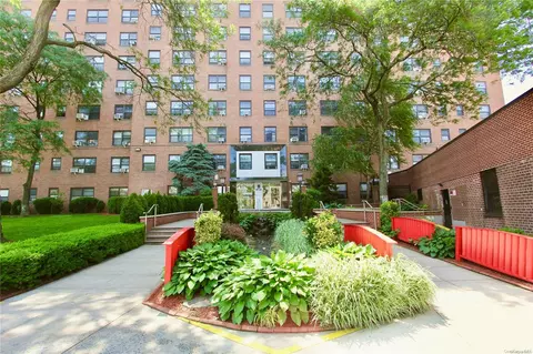 99-40 63rd Rd #5N, Rego Park, NY 11374
