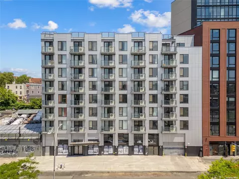 70-65 Queens Blvd #1A, New York, NY 11377
