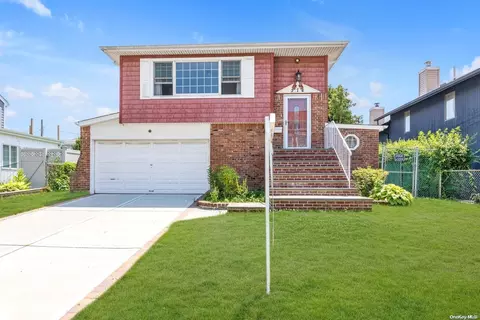 274 W Beech St, Long Beach, NY 11561