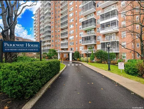 3530 Henry Hudson Pkwy #4A, New York, NY 10463