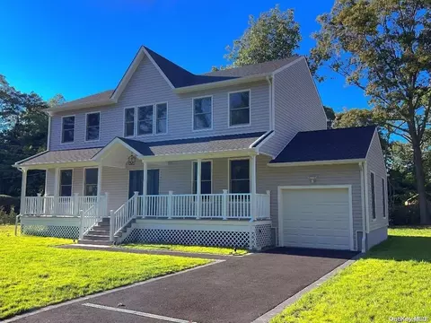 97 E Cedar Rd, Mastic Beach, NY 11951