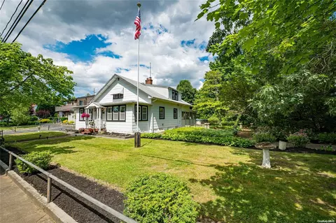 1311 Richland Blvd, Bay Shore, NY 11706