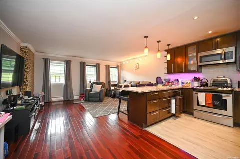 151-33 78 Street St #2UI, Brooklyn, NY 11208