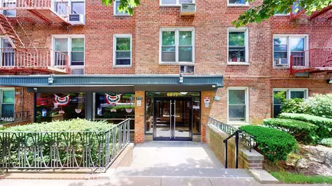 68-15 Selfridge St #2 G, New York, NY 11375