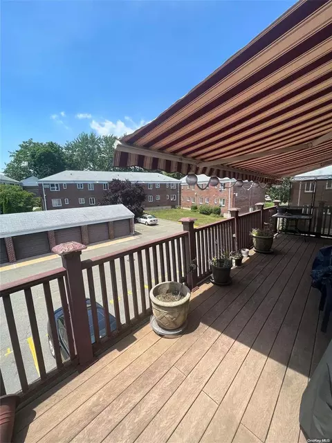 227-08 88th Ave #UPPR, New York, NY 11427