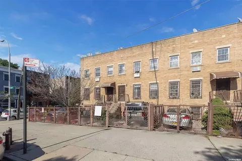 3 Claver Pl, Brooklyn, NY 11238