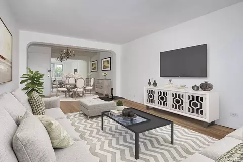 67-40 Booth St #6J, New York, NY 11375