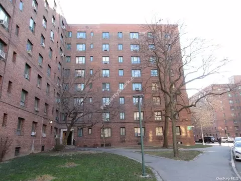 26 Metropolitan #2C, New York, NY 10462
