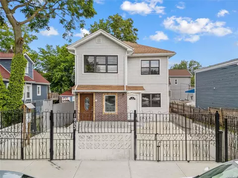 1953 Gildersleeve Ave, New York, NY 10473