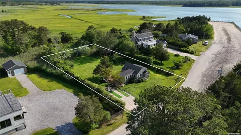 91 NW Landing Rd, East Hampton, NY 11937