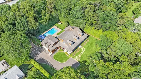 78 Depot Rd, Westhampton Beach, NY 11978