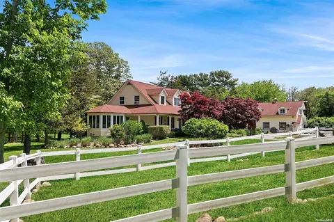 44 St Marys Rd, Shelter Island, NY 11964
