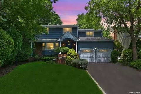 2311 Margaret Blvd, Merrick, NY 11566