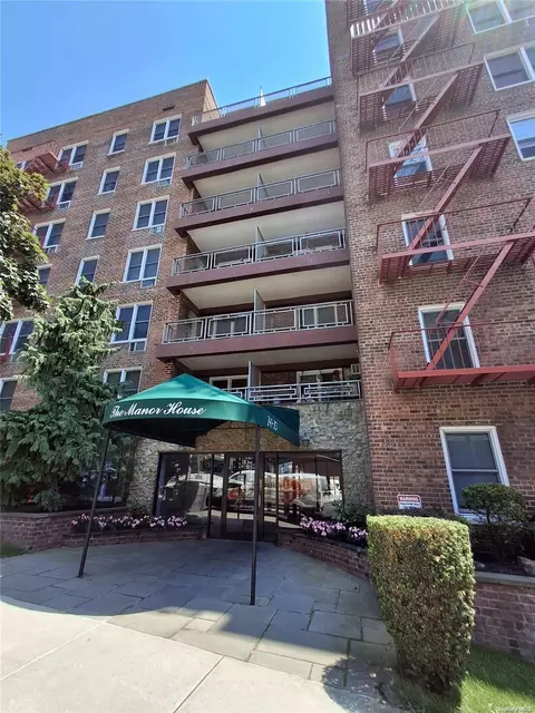 241-20 Northern Blvd #4N, New York, NY 11362